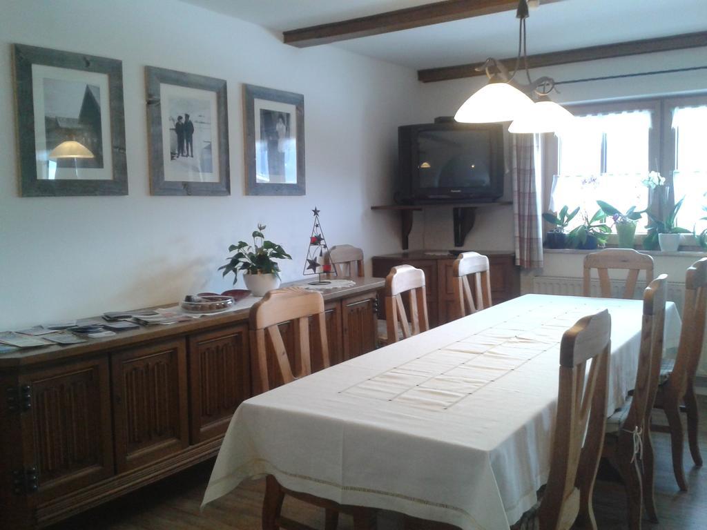 Gaestehaus Attenhauser อุนเทอร์อัมเมอร์เกา ภายนอก รูปภาพ