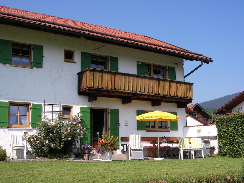 Gaestehaus Attenhauser อุนเทอร์อัมเมอร์เกา ภายนอก รูปภาพ
