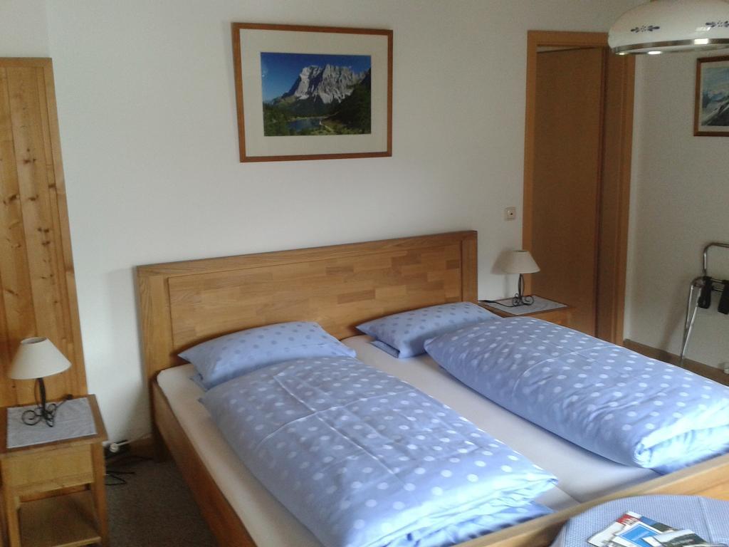 Gaestehaus Attenhauser อุนเทอร์อัมเมอร์เกา ห้อง รูปภาพ